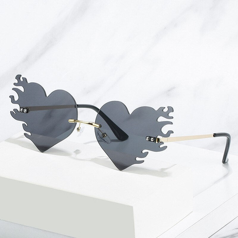 Designer Vintage Love Heart Sun Glasses