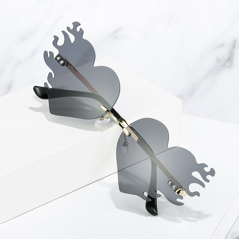Designer Vintage Love Heart Sun Glasses