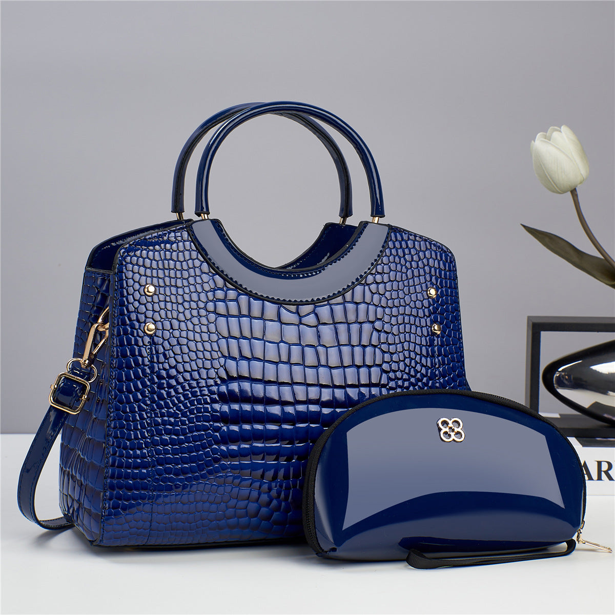 Snake patterned mother and child bag shiny leather  bag